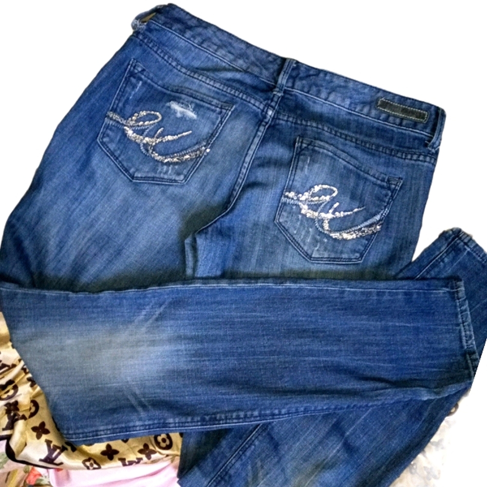 Express jeans sequin designs on pocket size 8